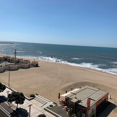 Front Beach Apartment 波瓦－迪瓦尔津 外观 照片