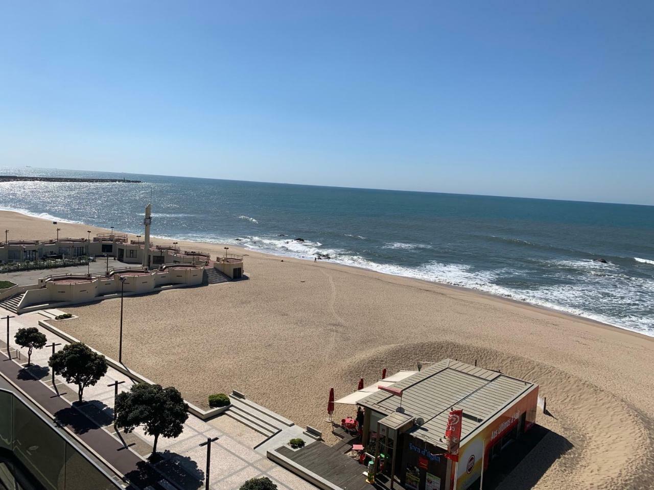 Front Beach Apartment 波瓦－迪瓦尔津 外观 照片