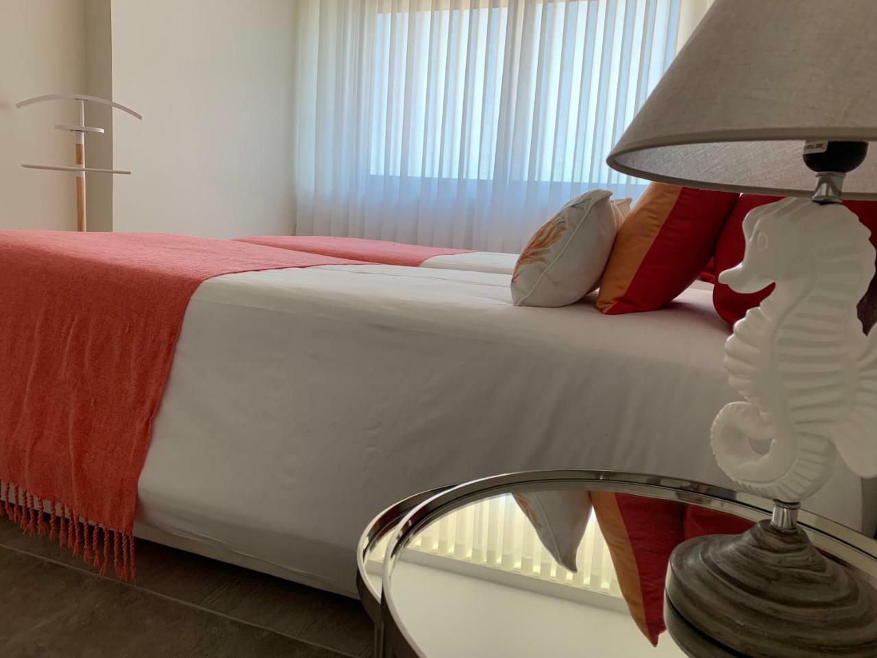 Front Beach Apartment 波瓦－迪瓦尔津 外观 照片