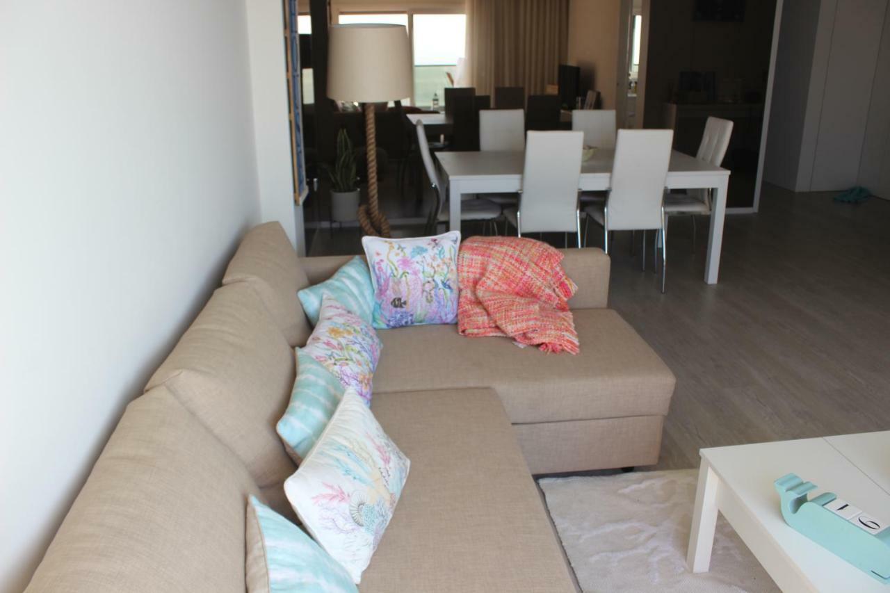 Front Beach Apartment 波瓦－迪瓦尔津 外观 照片